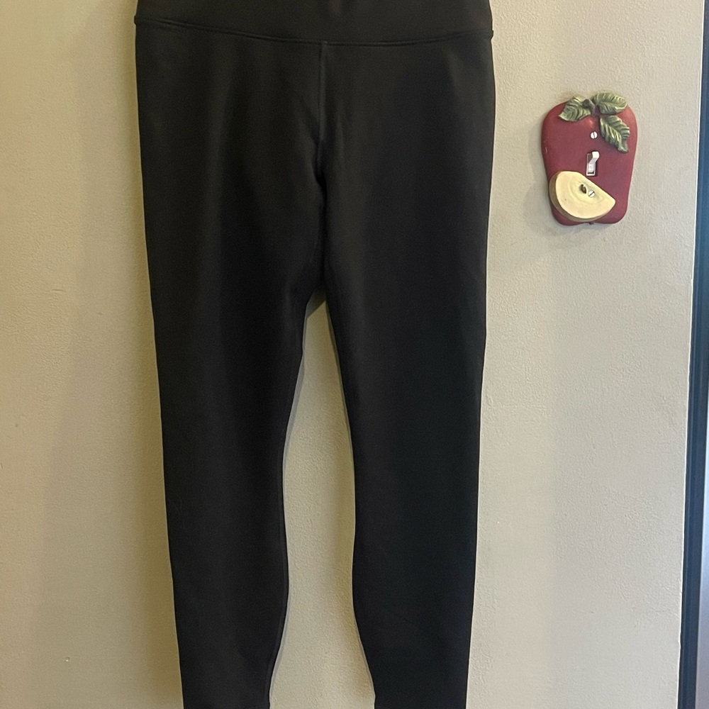 Fabletics Black Leggings with Form-Fitting Design and Smooth Texture-NWT